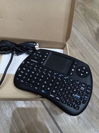 Mini Tastiera Wireless con Mouse