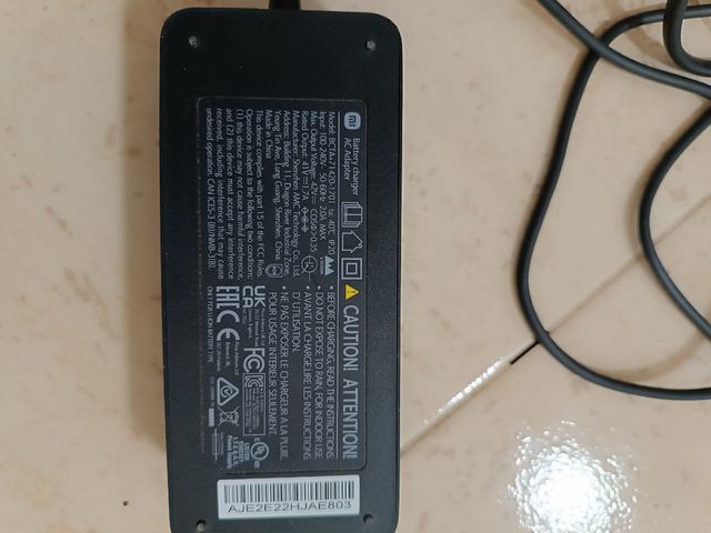 Cargador Xiaomi Patinete Eléctrico