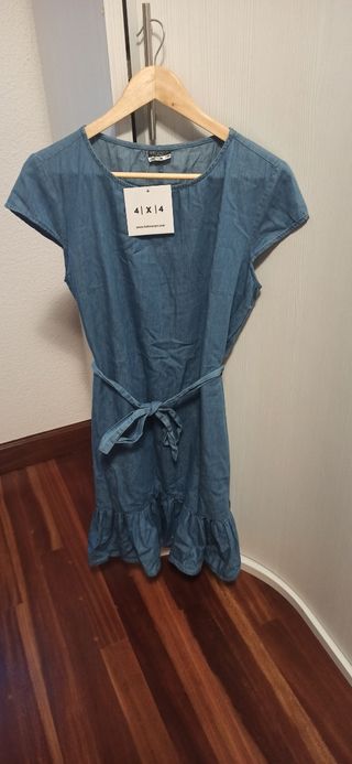 Lote ropa chica alguna con etiqueta moderna vestid