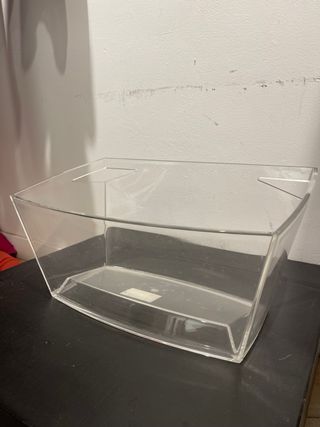 Cubitera transparente de plástico