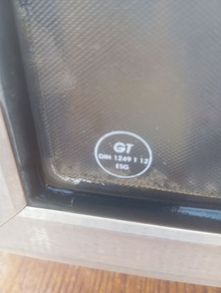Termo solar con placa solar