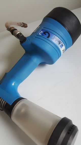 Remachadora neumática AVDEL G2