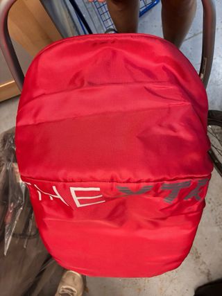 Maxi-Cosi portabebés + adaptador coche