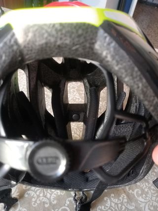 Casco bici ABUS, amarillo