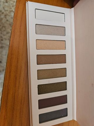 Paleta sombras ojos marrón beige