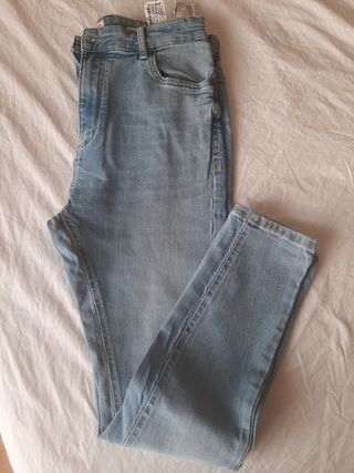 2 pantalones vaqueros