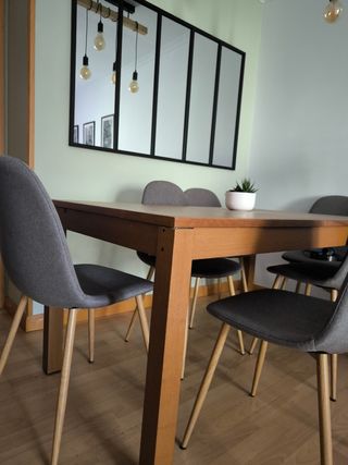 Mesa comedor madera 6 sillas.