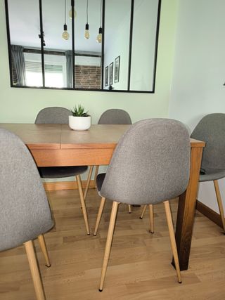 Mesa comedor madera 6 sillas.