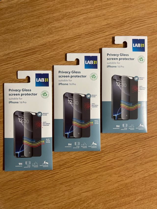 Nuevos (3) Protectores pantalla iPhone 16 Pro