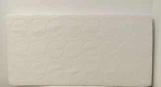 Colchón cuna Ikea Skönast y protector de colchón 