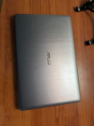 Portátil Asus 16GB RAM 1TB SSD