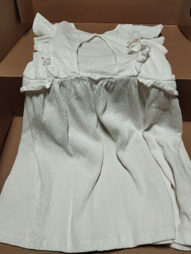 Vestido blanco roto, espalda preciosa, talla 9