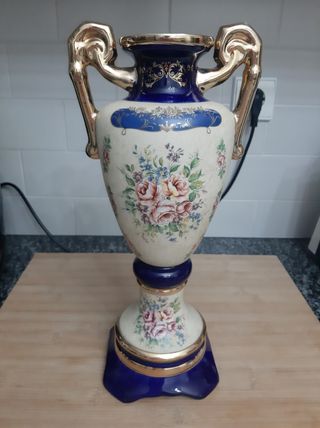 Ânfora porcelana azul e bege