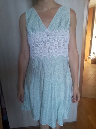 Sottoveste / miniabito verde vintage con pizzo, M
