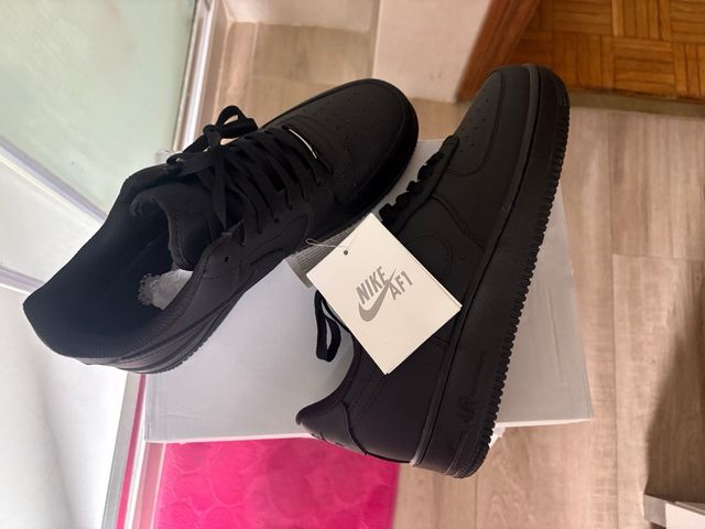 Nike Air Force 1 - Negras