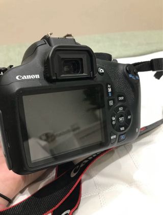Canon EOS Rebel T5 + objetivo