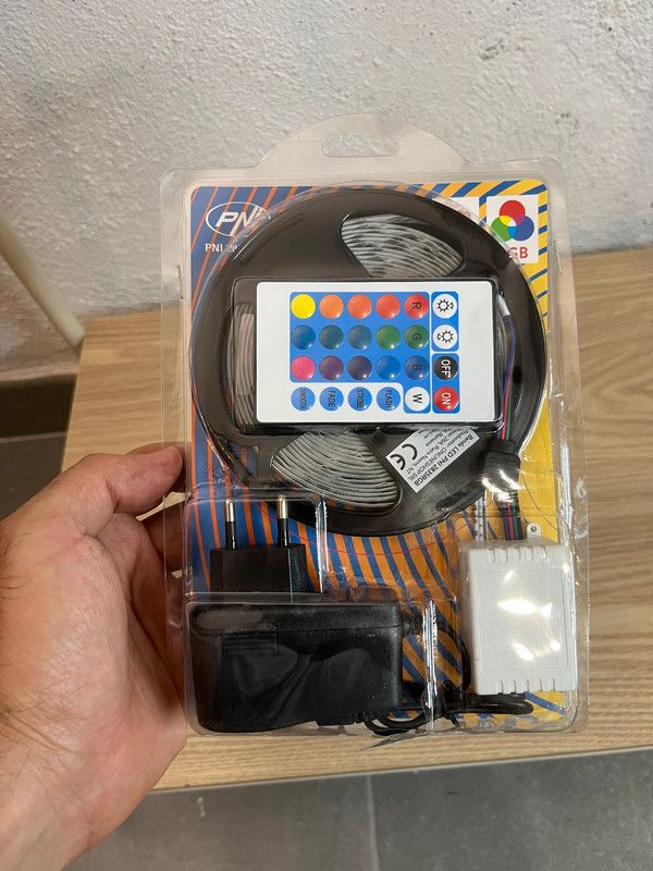 Tira LED RGB + mando a distancia