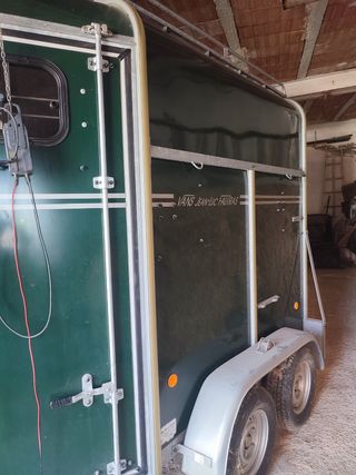 Vans remolque dos caballos Fautras Jean Luc 