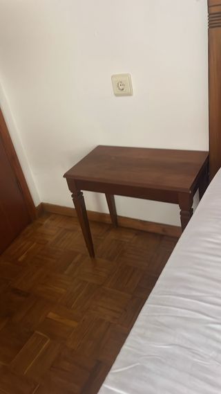 Mesilla madera marrón