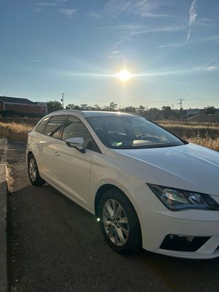 🚗 SEAT León 1.5 TGI Style GNC | 2019 | Etiquet ECO