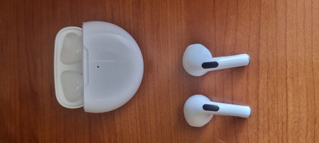 Auriculares inalámbricos Bluetooth blancos