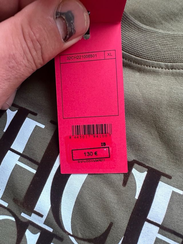 Camiseta Carolina Herrera - Verde Oliva - L