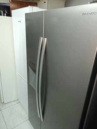 Nevera Daewoo - Refrigerador acero inoxidable