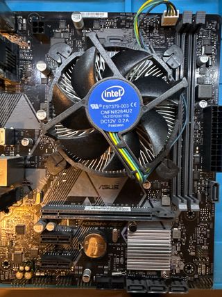 Placa base ASUS + CPU i3-8100 3.6GHz