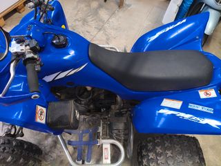 Yamaha Raptor 350R azul