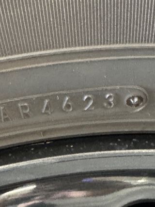 5 Neumáticos Dunlop AT20 195/80 R15