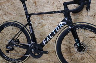 Bicicleta NUEVA Factor Ostro VAM