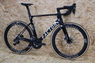 Bicicleta NUEVA Factor Ostro VAM