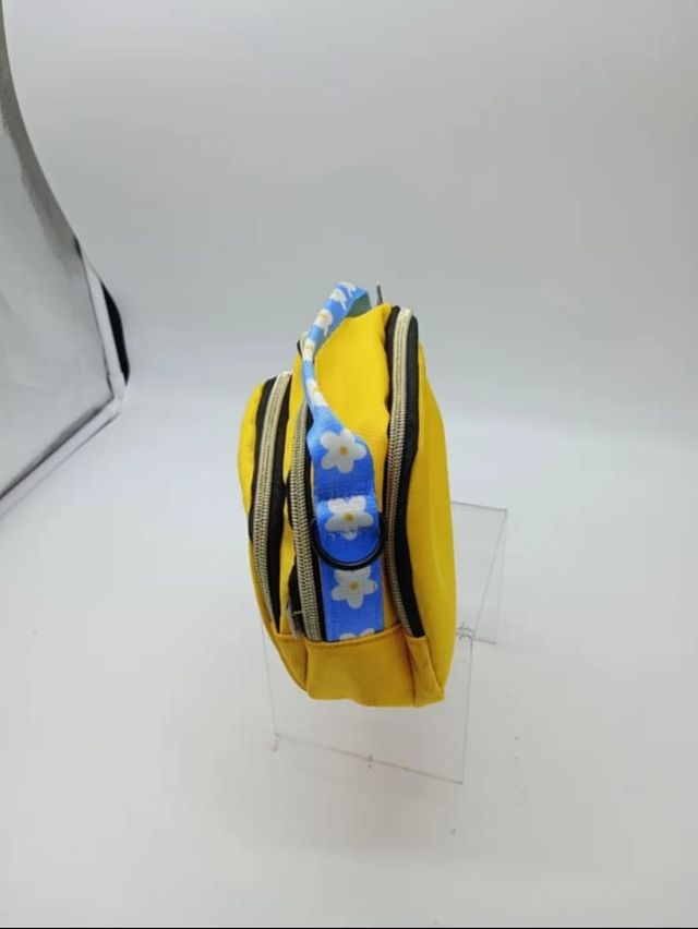 Bolso bandolera amarillo - Monedero