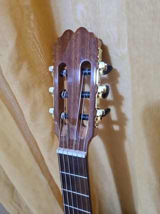 Guitarra clásica Admira Elsa