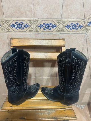 Botas vaqueras negras