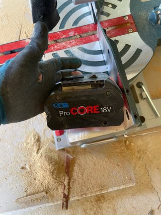Sierra ingletadora Bosch GCM 18V-216 Bateria 5am