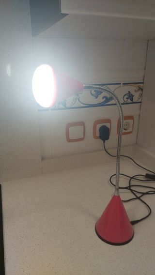 Flexo LED rosa - Lámpara escritorio