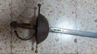 Espada antigua de entrenamiento