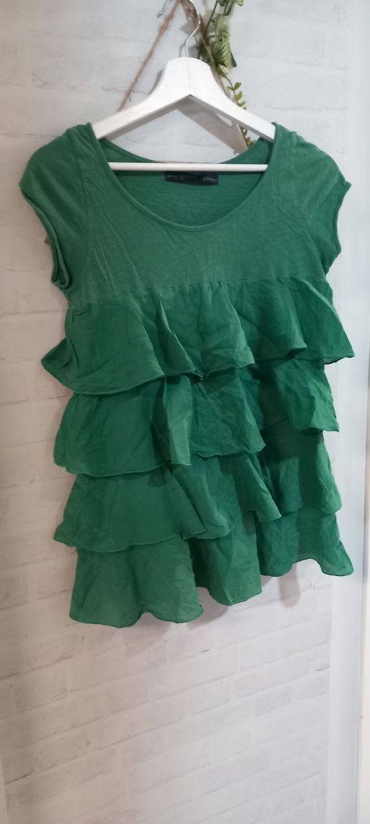 Camiseta verde plisada