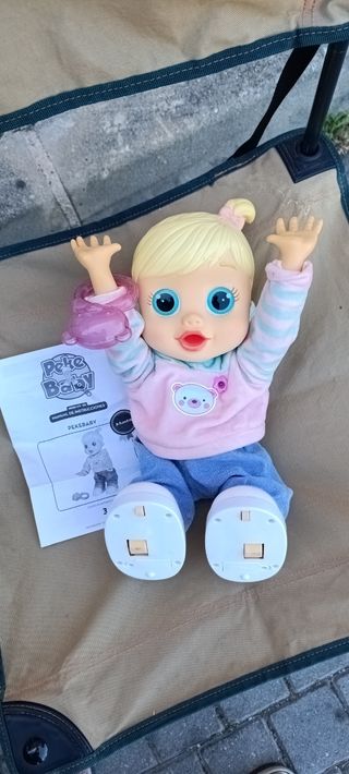 Muñeca Pekebaby Marta interactiva