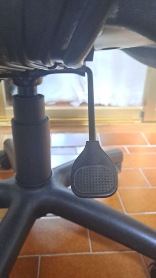 Silla oficina giratoria elevable con reposabrazos