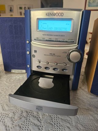 Kenwood HM-332: Radio Cassette