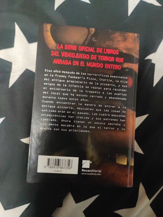 Five Nights at Freddy's. Los ojos de plata / Th...