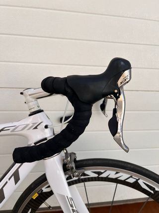 Bicicleta de carretera Scott Foil 40