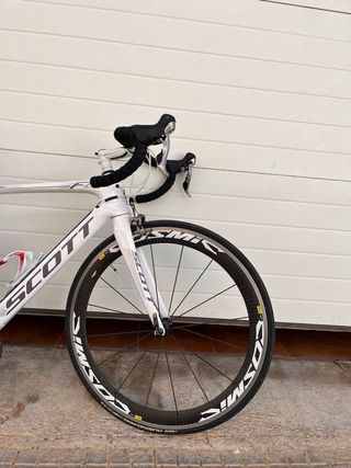 Bicicleta de carretera Scott Foil 40