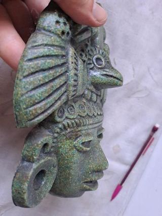 Máscara azteca de malaquita