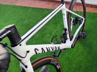 Ultimate CF SLX 8 Disc eTap en S +  Garmin 830.