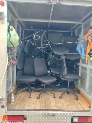 LOTE de 58 sillas oficina - usadas