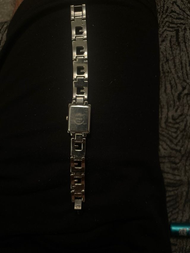 Reloj Guess Mujer Plata