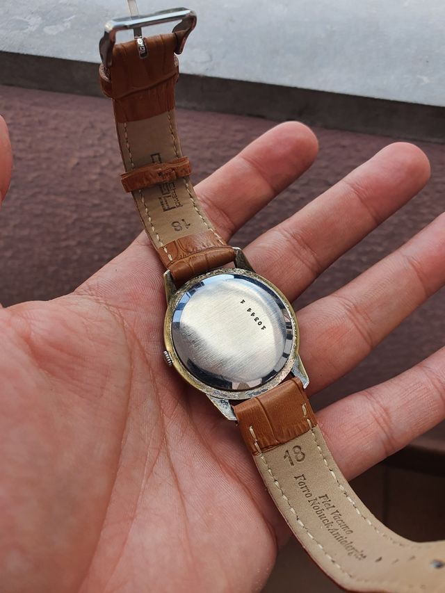 1964 Doxa Anti-Magnetic 10344-1 (34.7mm)